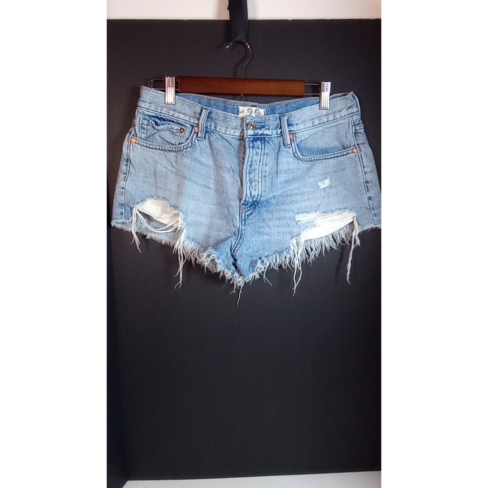 We The Free Shorts Womens 29 Blue Cut Off Distressed Fray Denim 100% Cotton